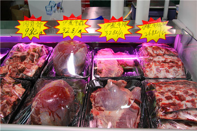 大潤發(fā)駐馬店店開業(yè)引爆消費(fèi)熱潮，伊賽牛肉銷售勢(shì)頭強(qiáng)勁助力肉制品消費(fèi)升級(jí)